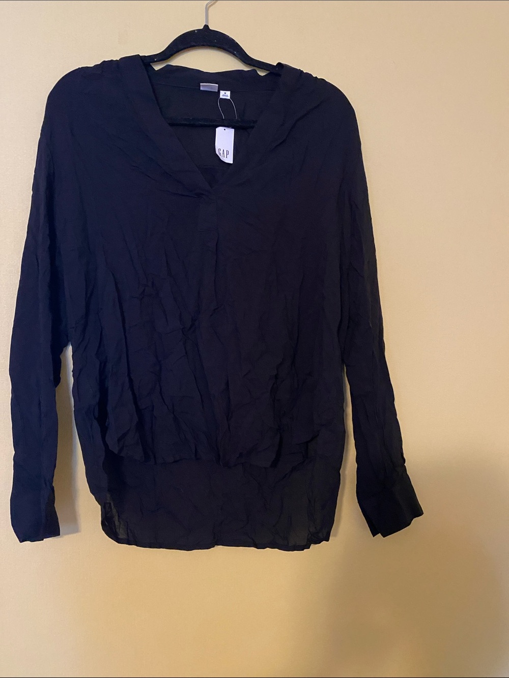 GAP Black Lightweight V-Neck Long Sleeve Blouse